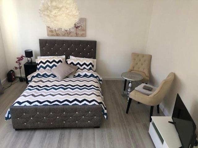Beautiful Large Room In London Flat Eksteriør bilde