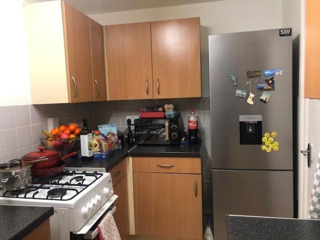 Beautiful Large Room In London Flat Eksteriør bilde